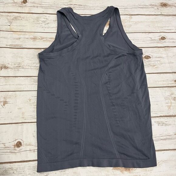 Champion C9 Gray Athletic‎ Tank Top Size medium - Picture 4 of 8